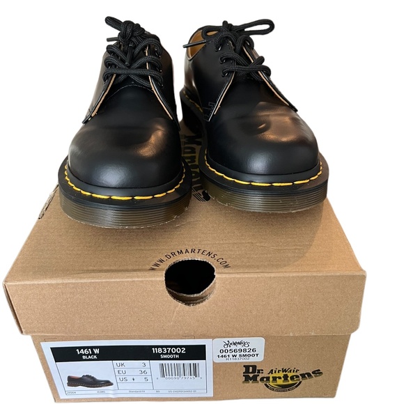 Dr. Martens | 1461 W Black | Size 5 - Picture 2 of 8